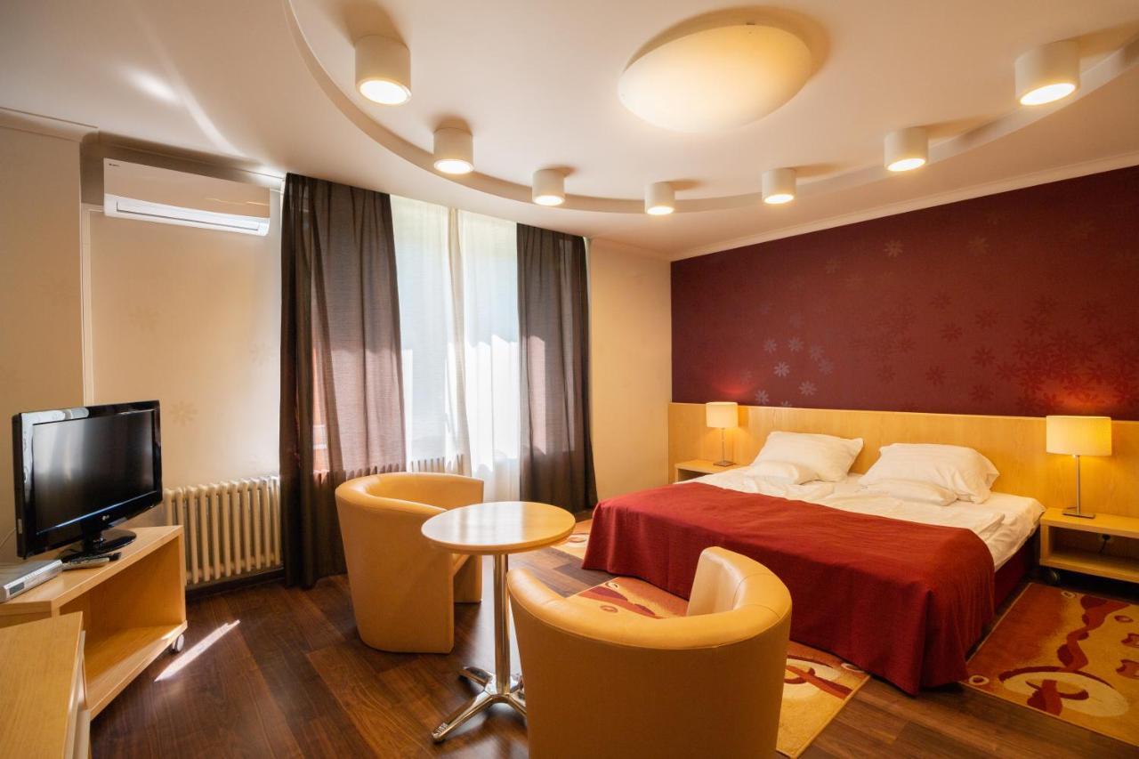 Hotel Laterum Beci Exterior foto